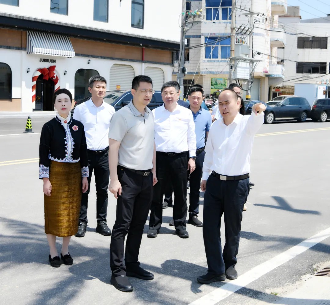 【大拼经济 大抓发展】县委主要领导带队开展“四下基层”现场办公活动